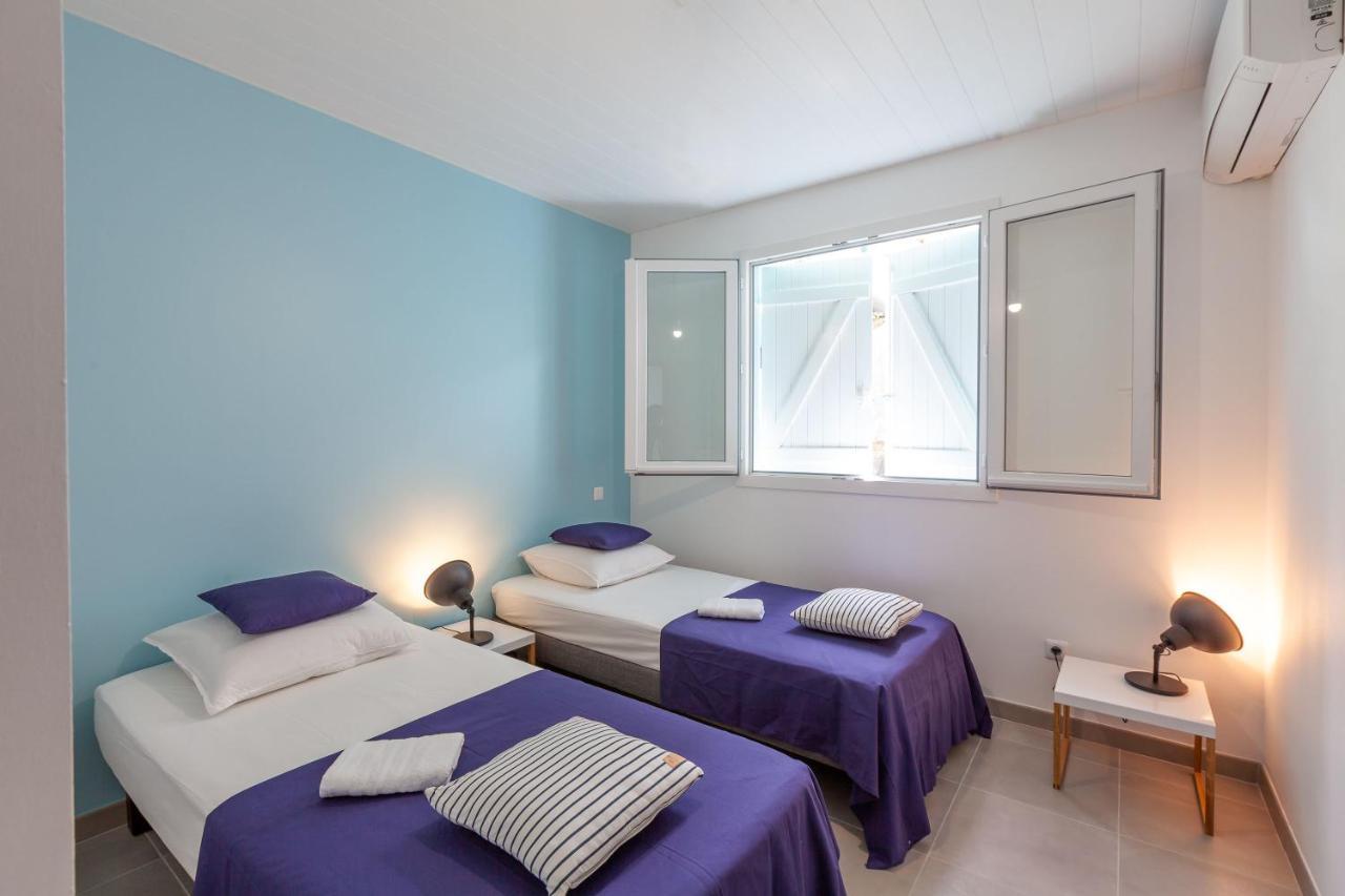 Seacove & Seaside Villas, Classees 4 Etoiles レ・トロワ・イレ エクステリア 写真